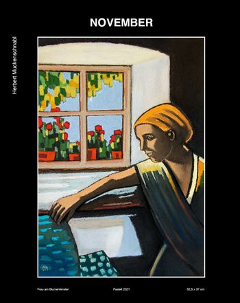 Frau am Blumenfenster